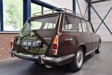 Simca-1500-GL-Tourist-aanzicht-rechtsachter-scaled.jpg